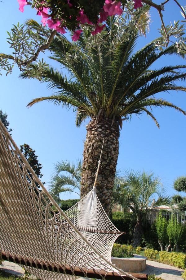 Bed and Breakfast Trullo Al Monte Чельє-Мессапіка Екстер'єр фото