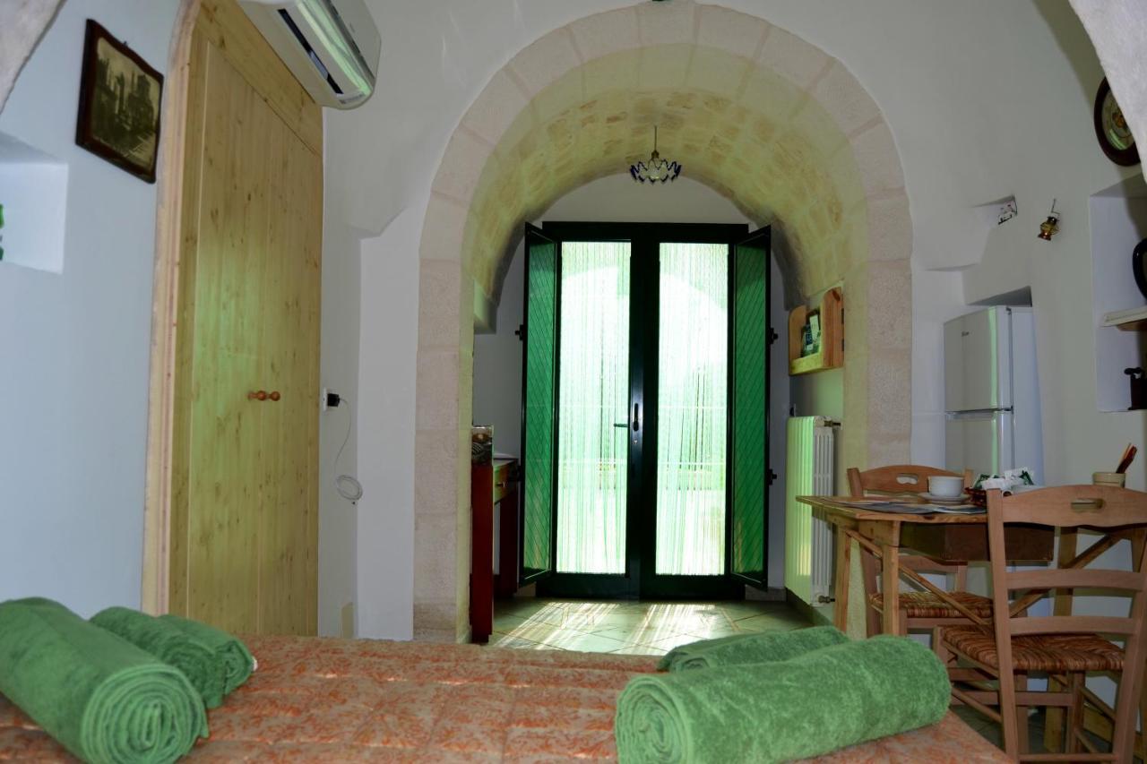 Bed and Breakfast Trullo Al Monte Чельє-Мессапіка Екстер'єр фото